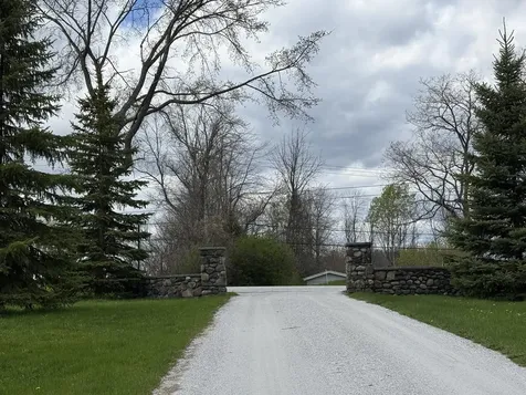 274 Stone Gate Lane North Hero VT 05474