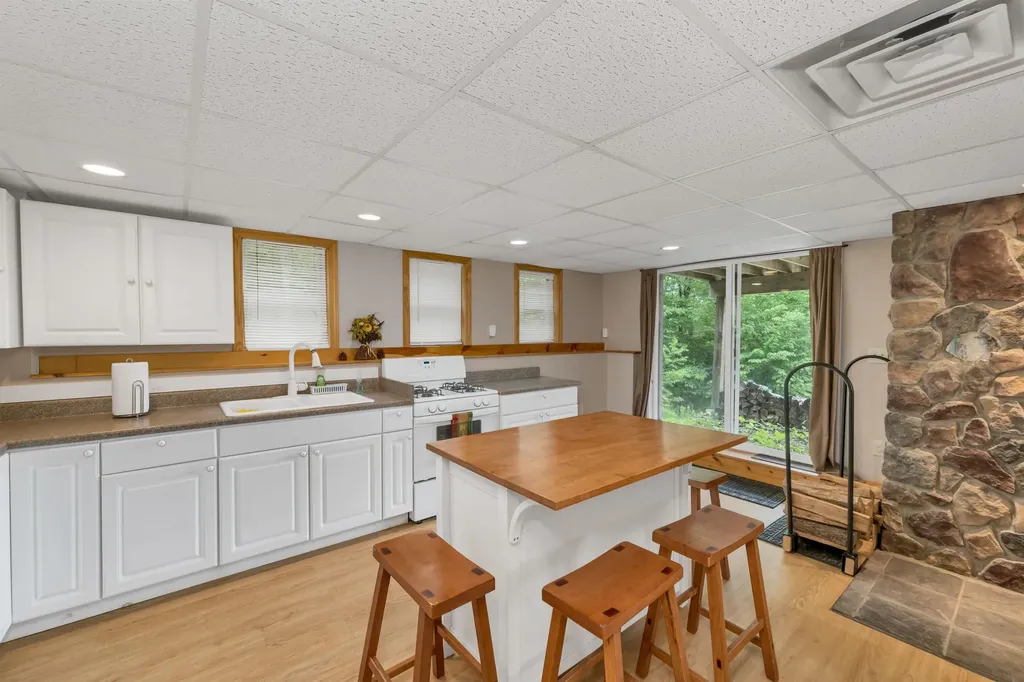36 Ocean View Boulevard Groton NH 03241