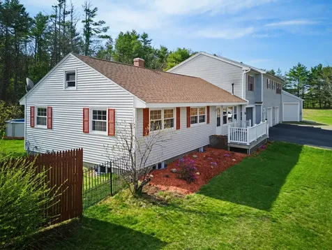 404 Sandogardy Pond Road Northfield NH 03276