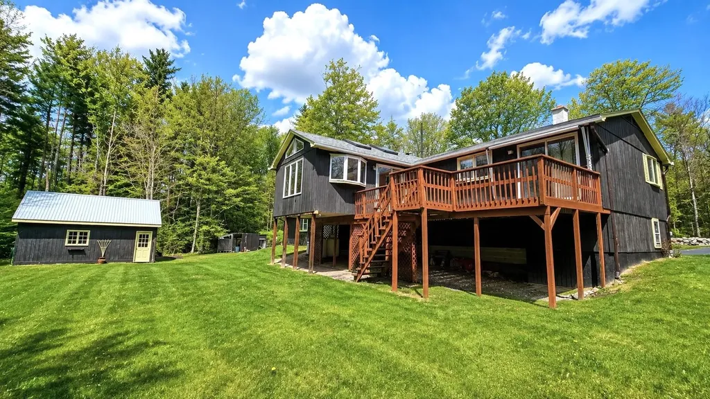 2121 North Road Sunderland VT 05250