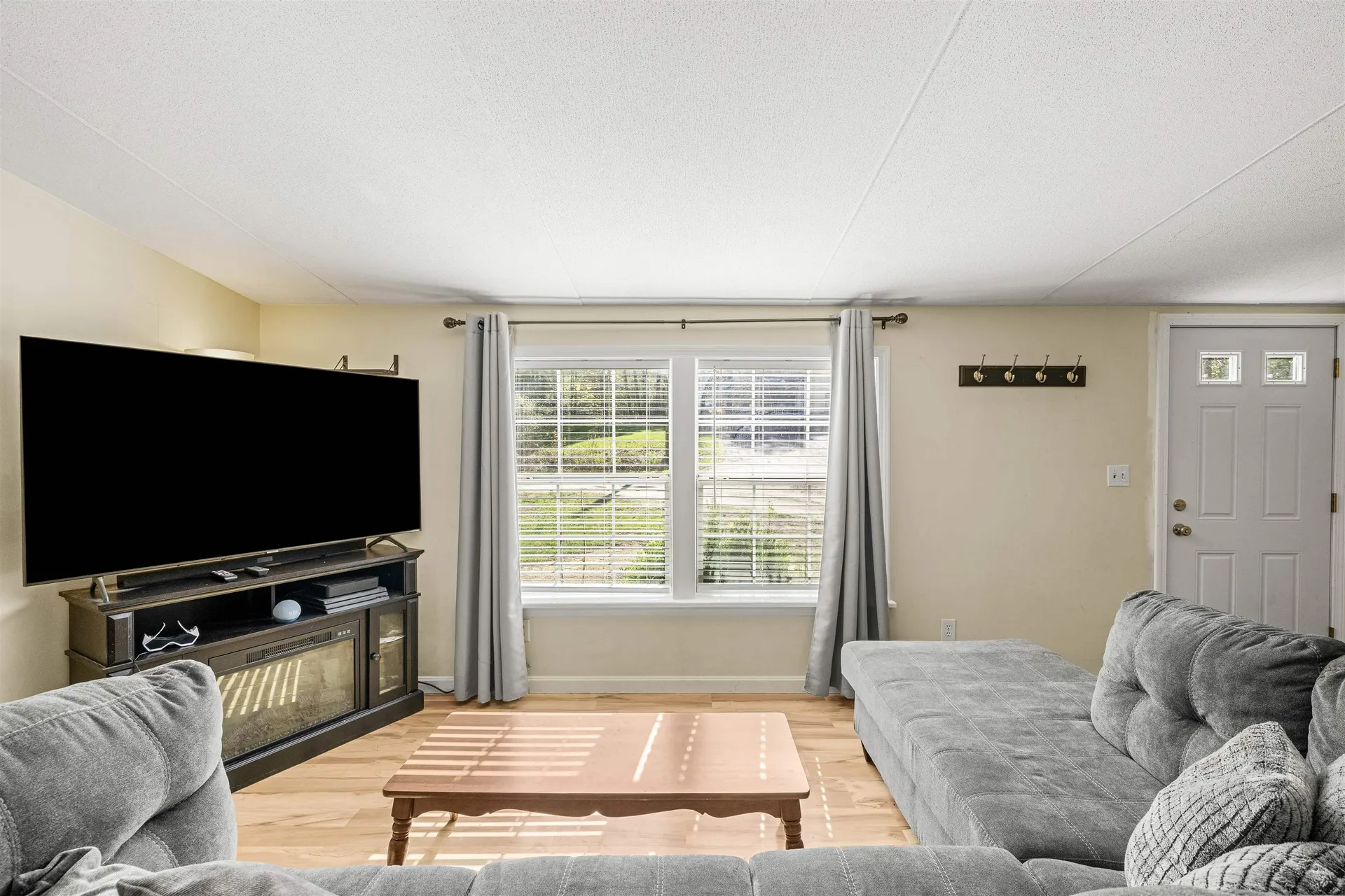 65 Pine Glen Road Hillsborough NH 03244