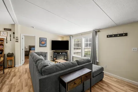 65 Pine Glen Road Hillsborough NH 03244