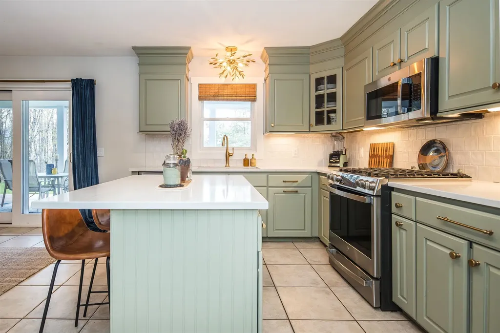 184 Westview Estates Manchester VT 05255