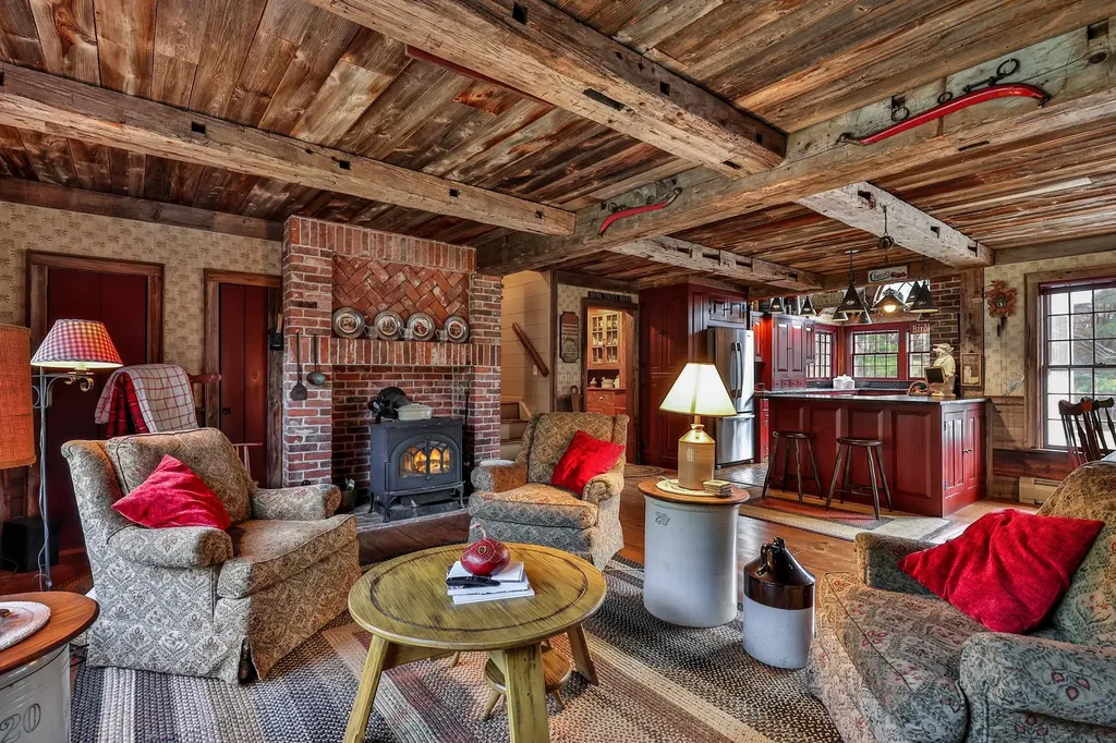 1302 Popple Dungeon Road Chester VT 05143