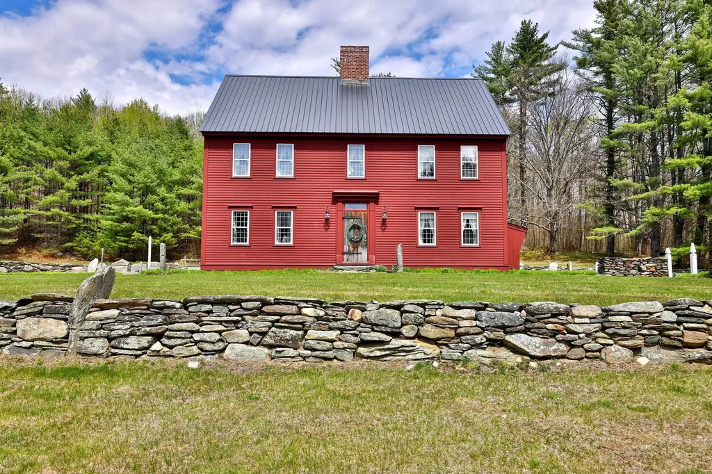 1302 Popple Dungeon Road Chester VT 05143