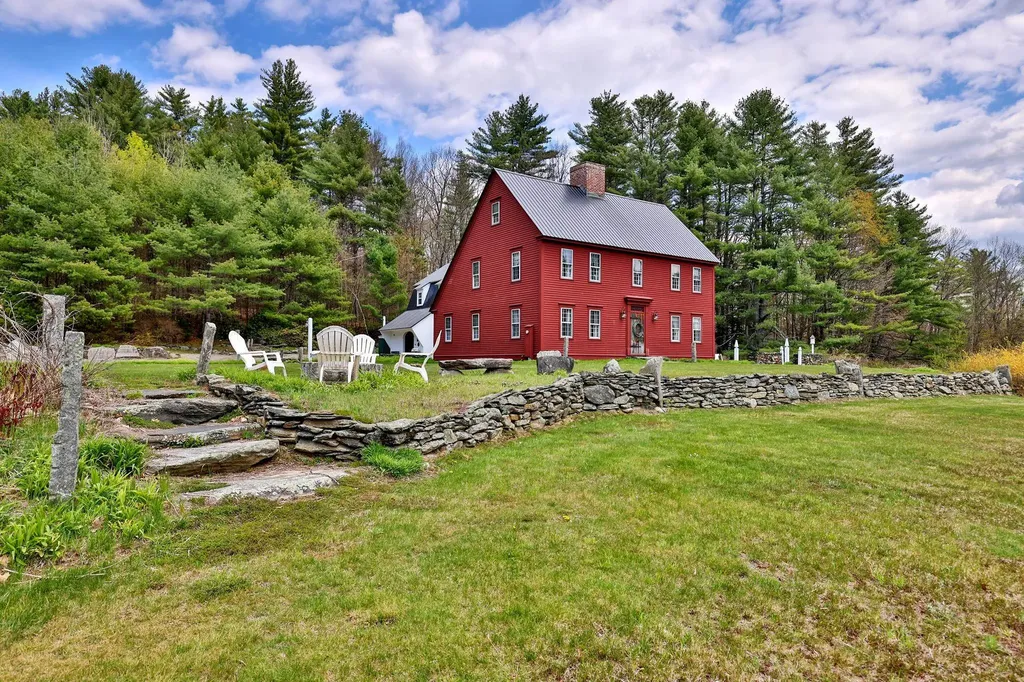 1302 Popple Dungeon Road Chester VT 05143