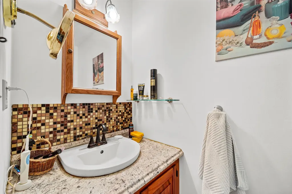 18 Velie Avenue Barre Town VT 05641