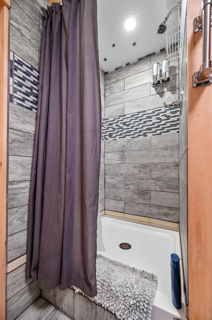 18 Velie Avenue Barre Town VT 05641