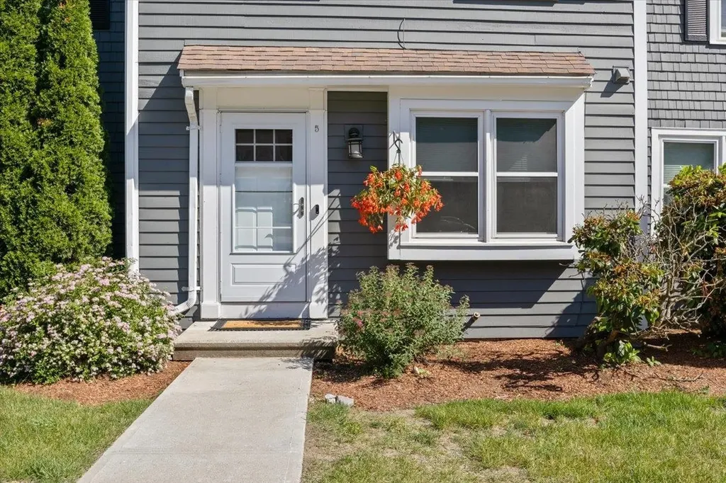 5 Aspen Lane Merrimack NH 03054