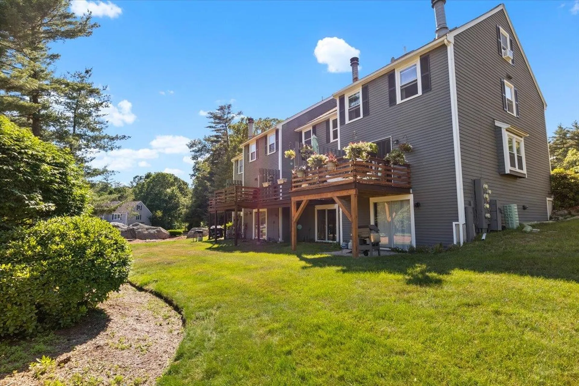 5 Aspen Lane Merrimack NH 03054