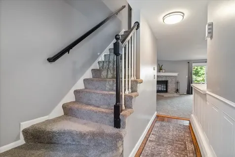 5 Aspen Lane Merrimack NH 03054