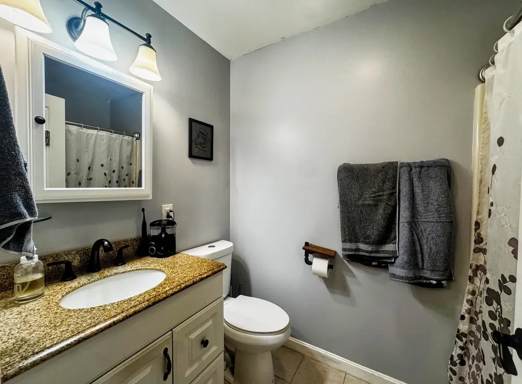 131 Pine Circle Bennington VT 05201