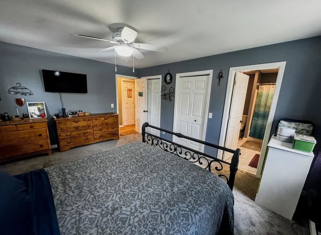 131 Pine Circle Bennington VT 05201