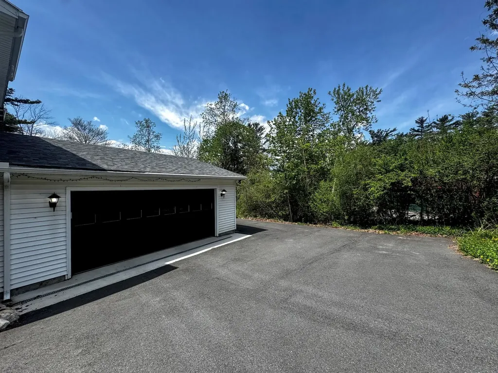 131 Pine Circle Bennington VT 05201