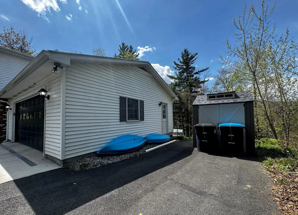 131 Pine Circle Bennington VT 05201