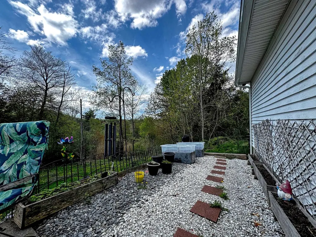 131 Pine Circle Bennington VT 05201