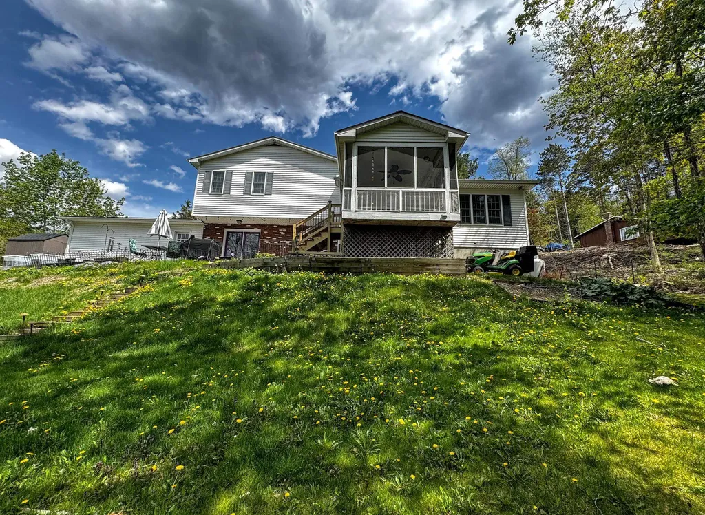 131 Pine Circle Bennington VT 05201