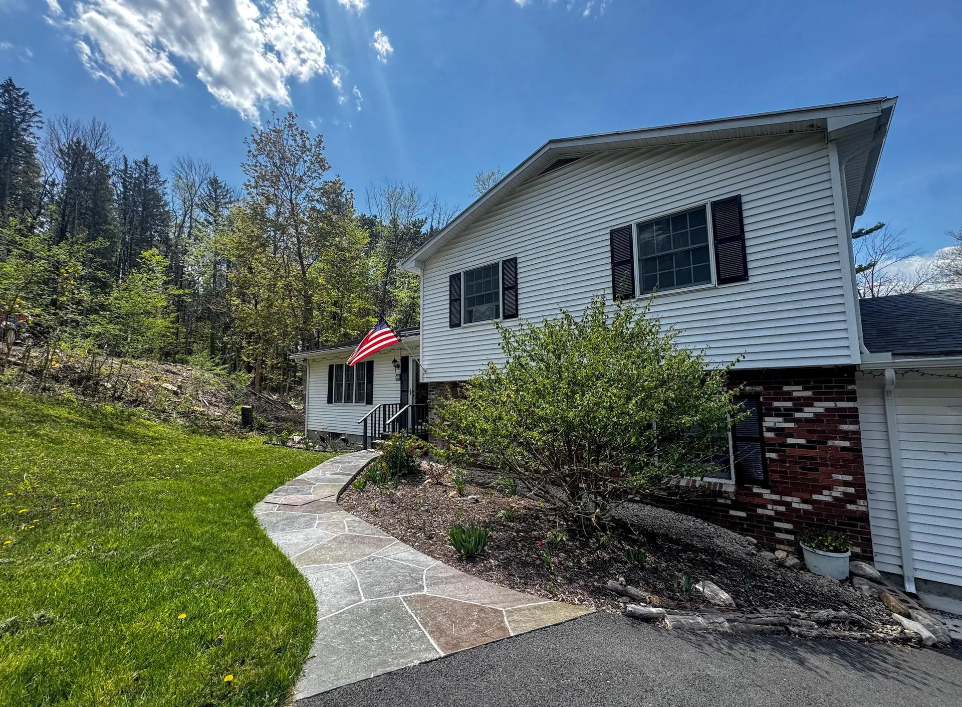 131 Pine Circle Bennington VT 05201
