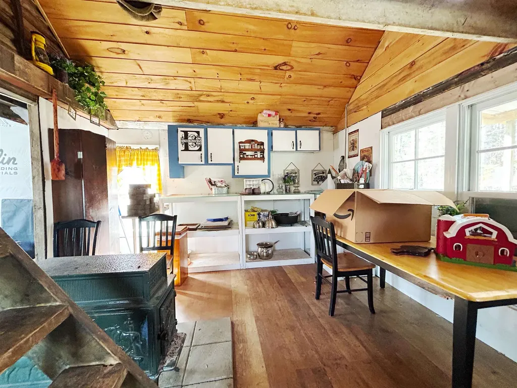 1164 Hallstrom Road Northfield VT 05663