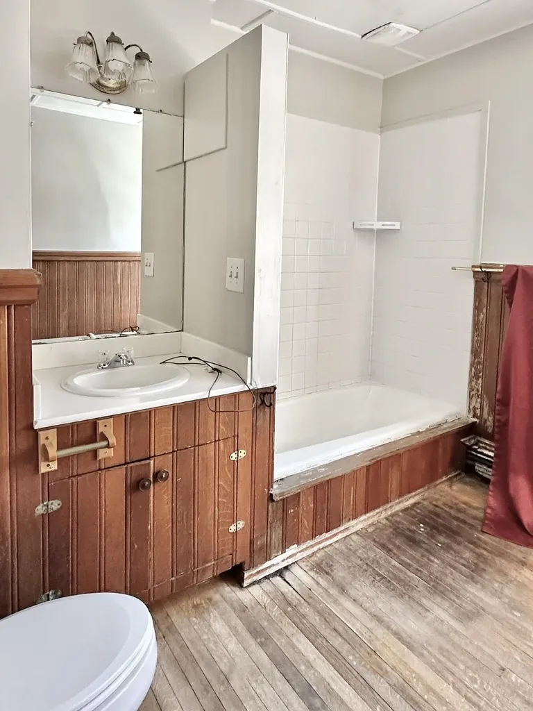 66 Langdon Street Plymouth NH 03264