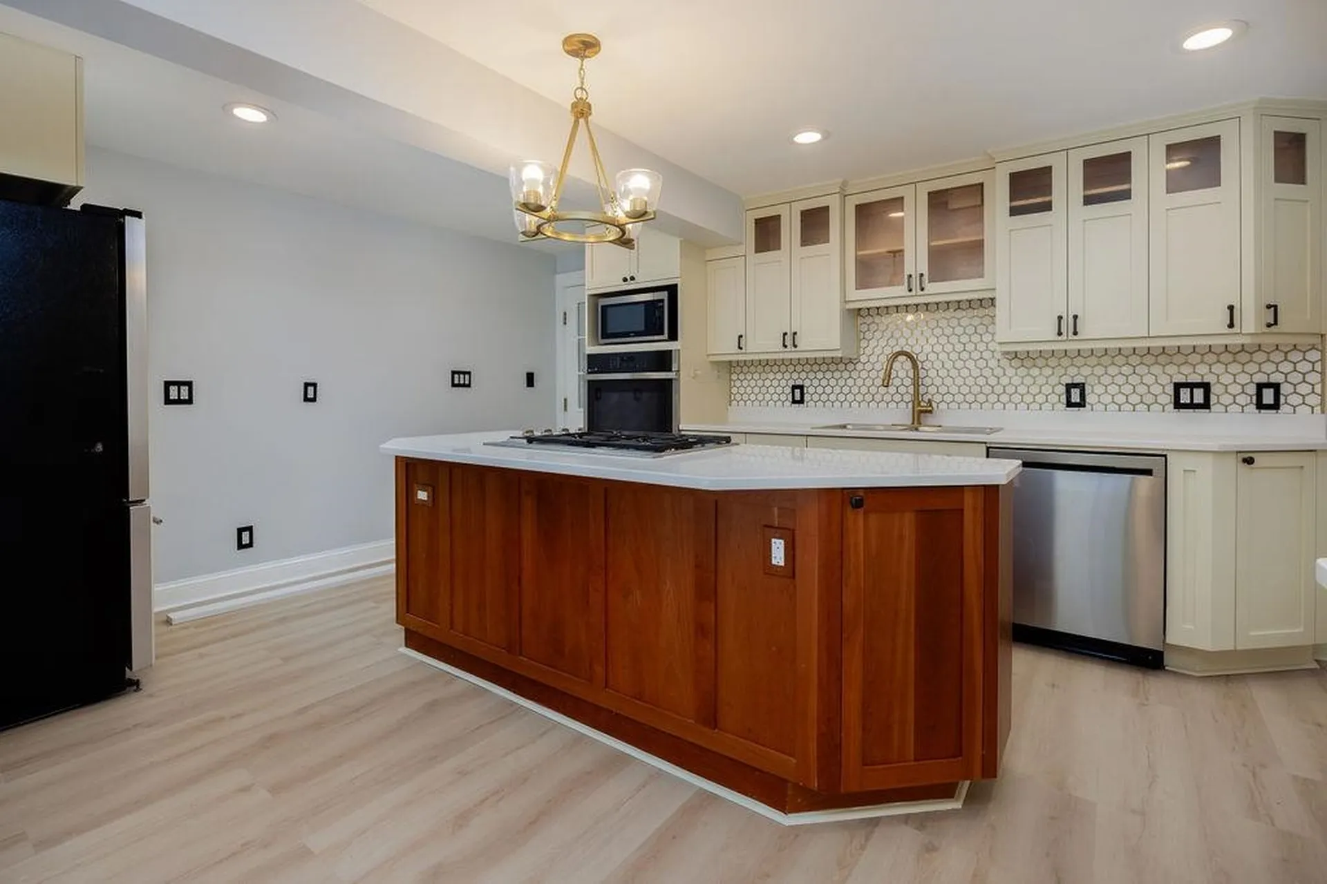 75 E. Wheelock Street Hanover NH 03755