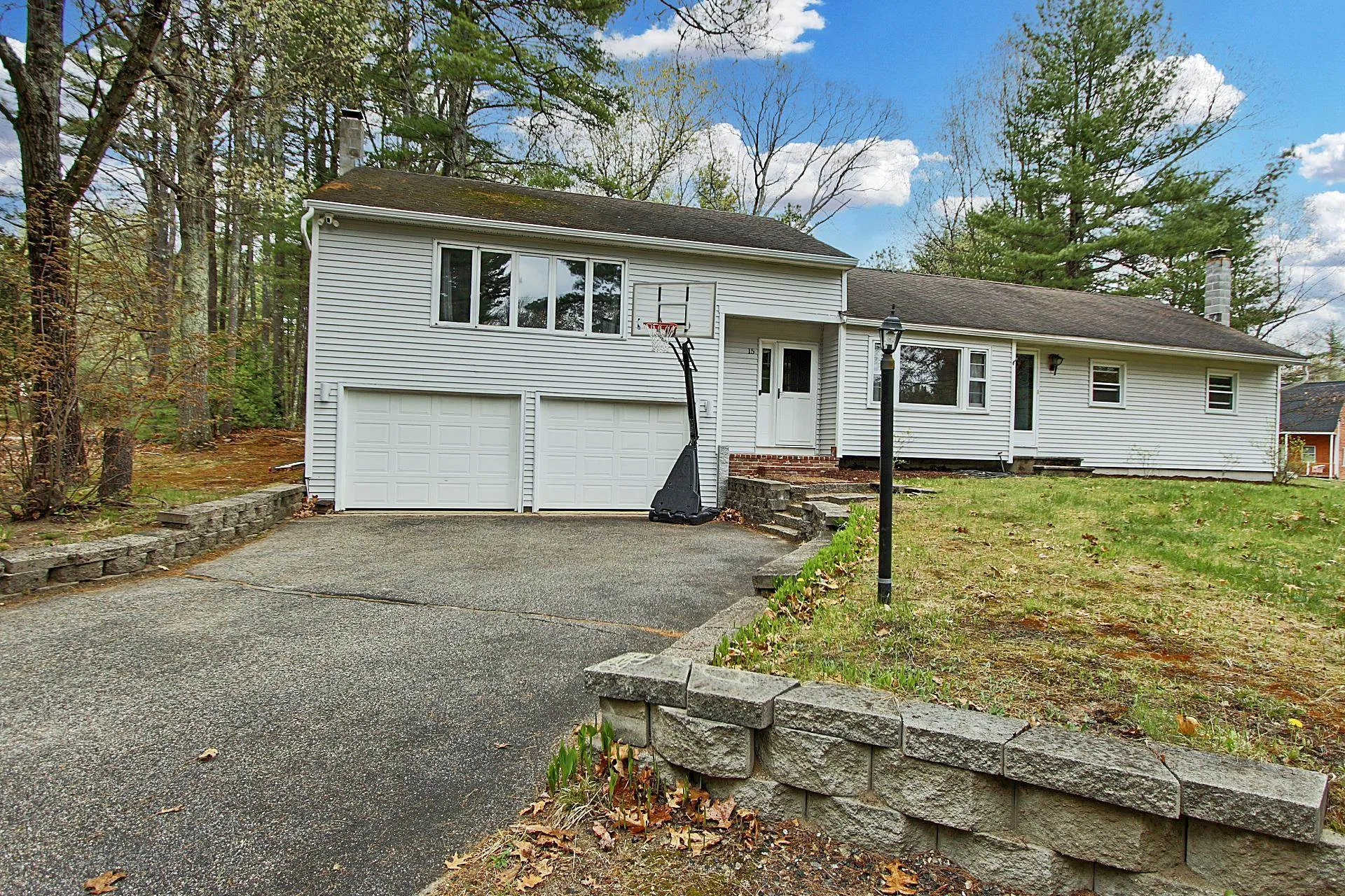 15 Lincoln Street Pelham NH 03076
