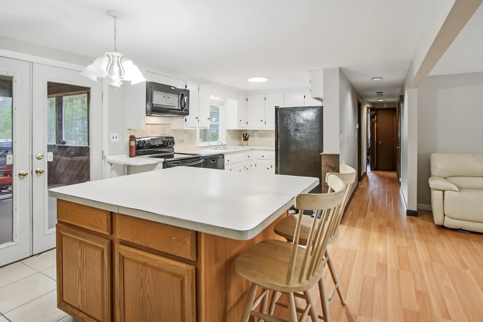 15 Lincoln Street Pelham NH 03076