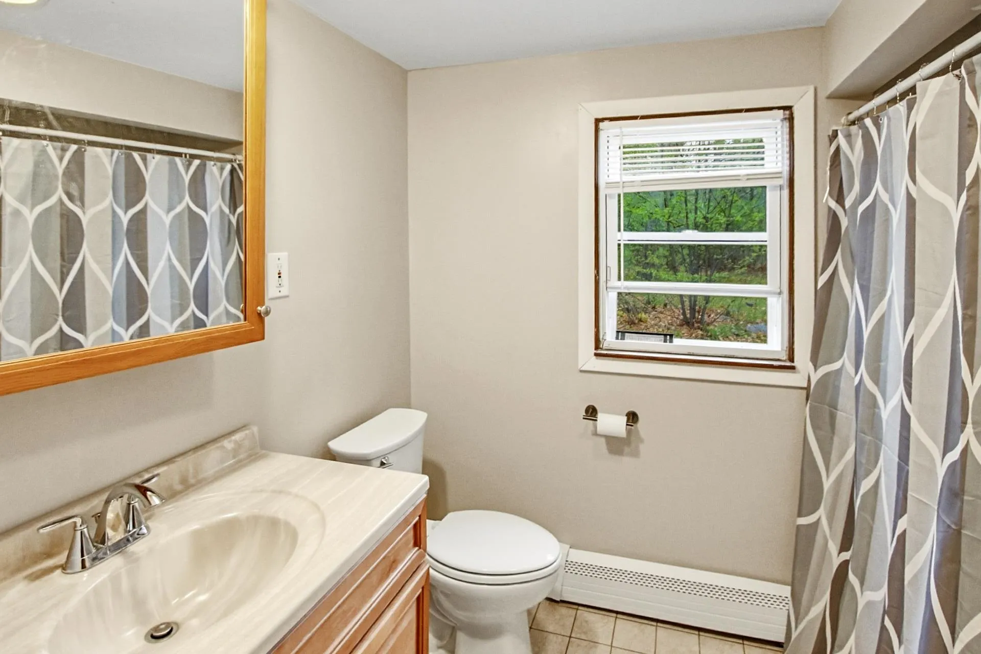 15 Lincoln Street Pelham NH 03076