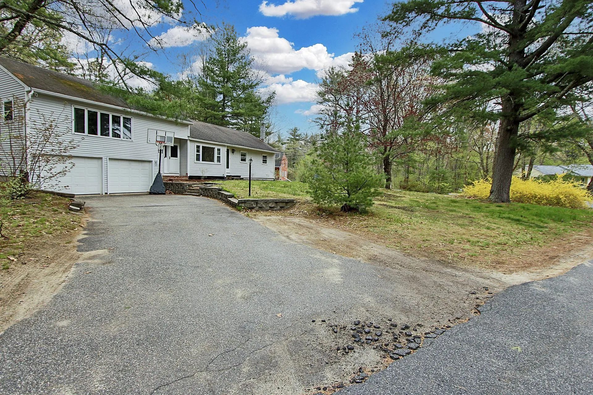 15 Lincoln Street Pelham NH 03076