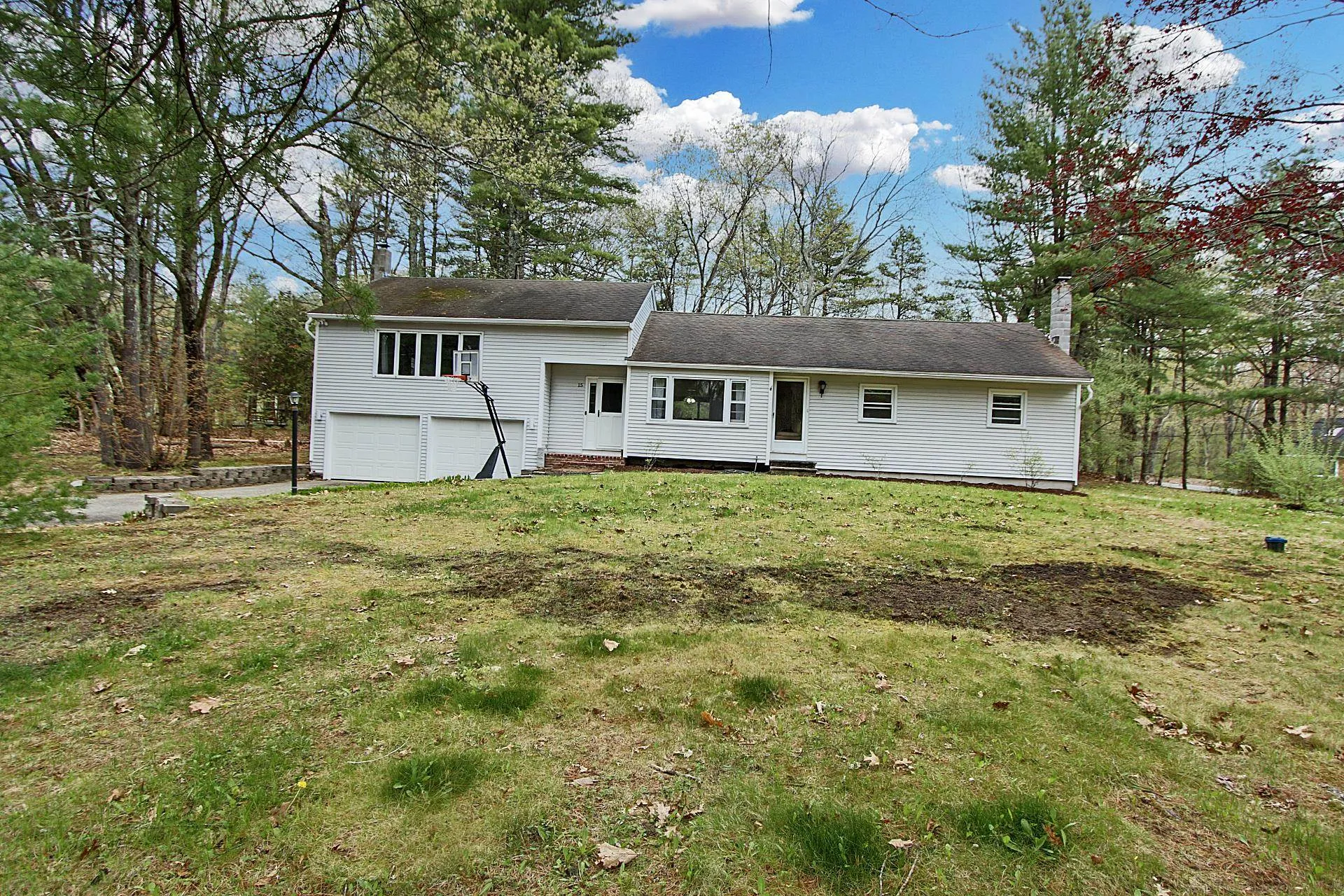 15 Lincoln Street Pelham NH 03076
