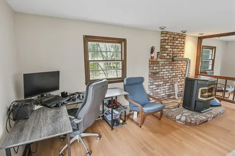 15 Lincoln Street Pelham NH 03076
