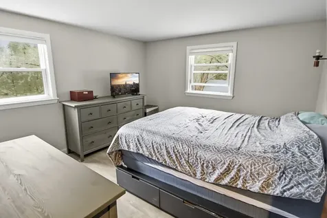 15 Lincoln Street Pelham NH 03076