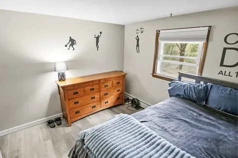 15 Lincoln Street Pelham NH 03076
