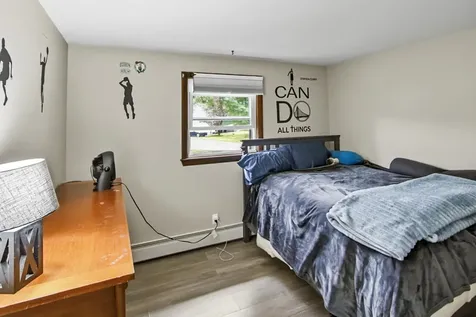 15 Lincoln Street Pelham NH 03076