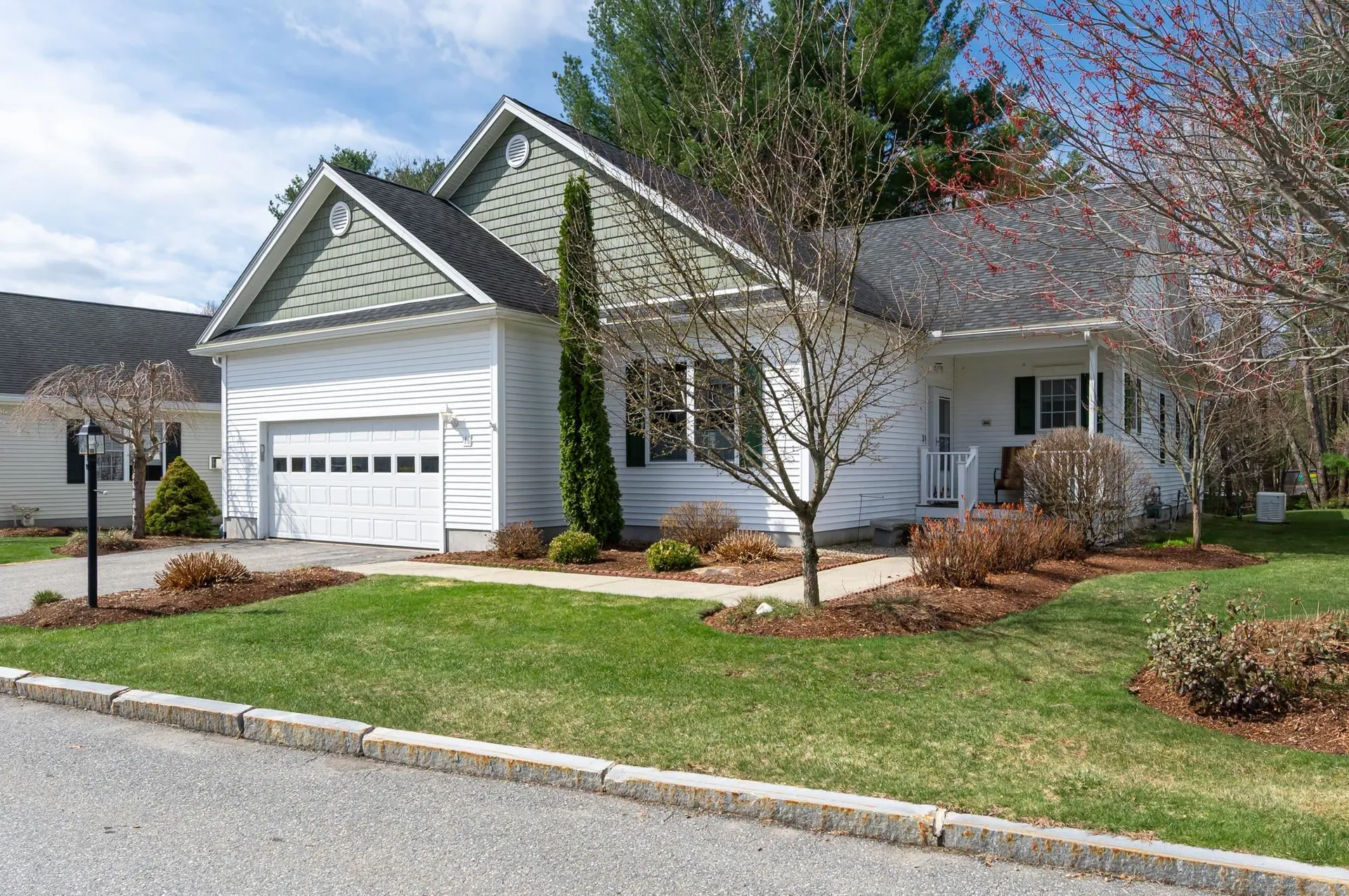 16 Nevins Drive Londonderry NH 03053