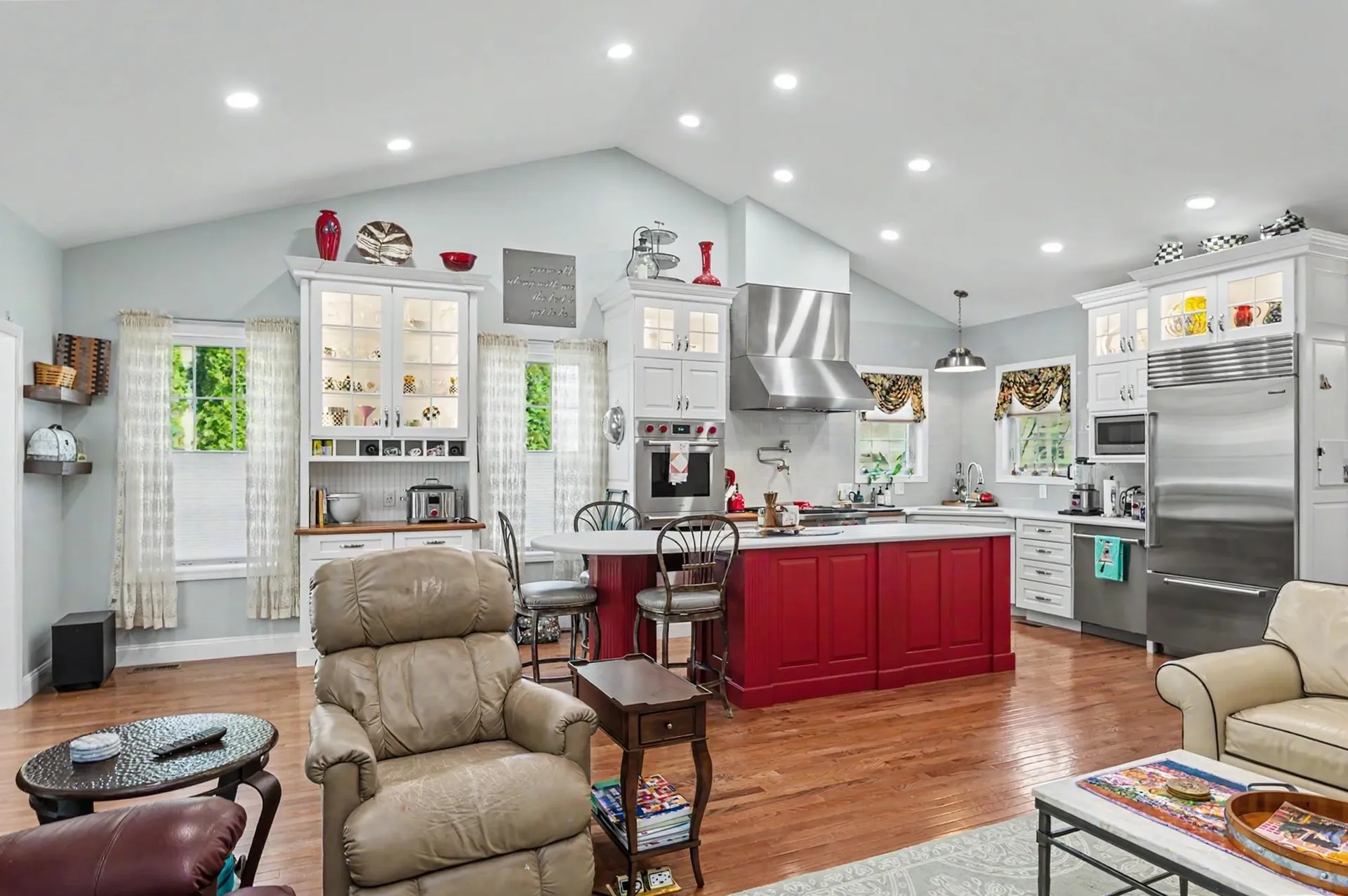 16 Nevins Drive Londonderry NH 03053