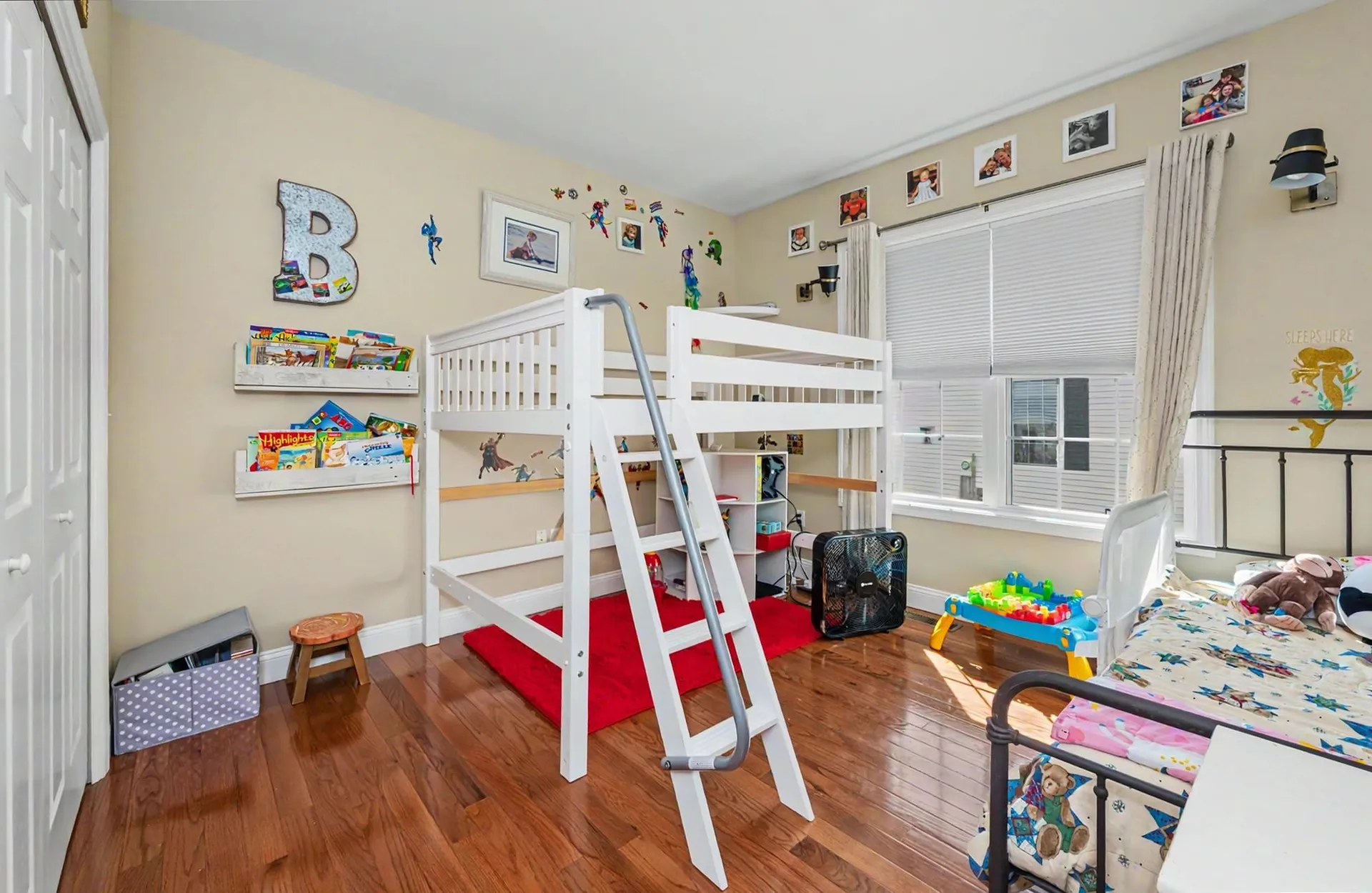 16 Nevins Drive Londonderry NH 03053