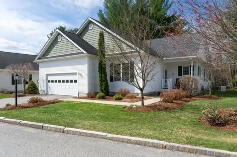 16 Nevins Drive Londonderry NH 03053