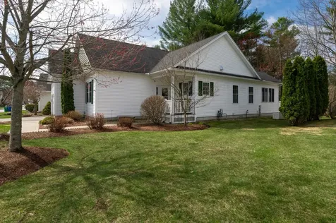 16 Nevins Drive Londonderry NH 03053