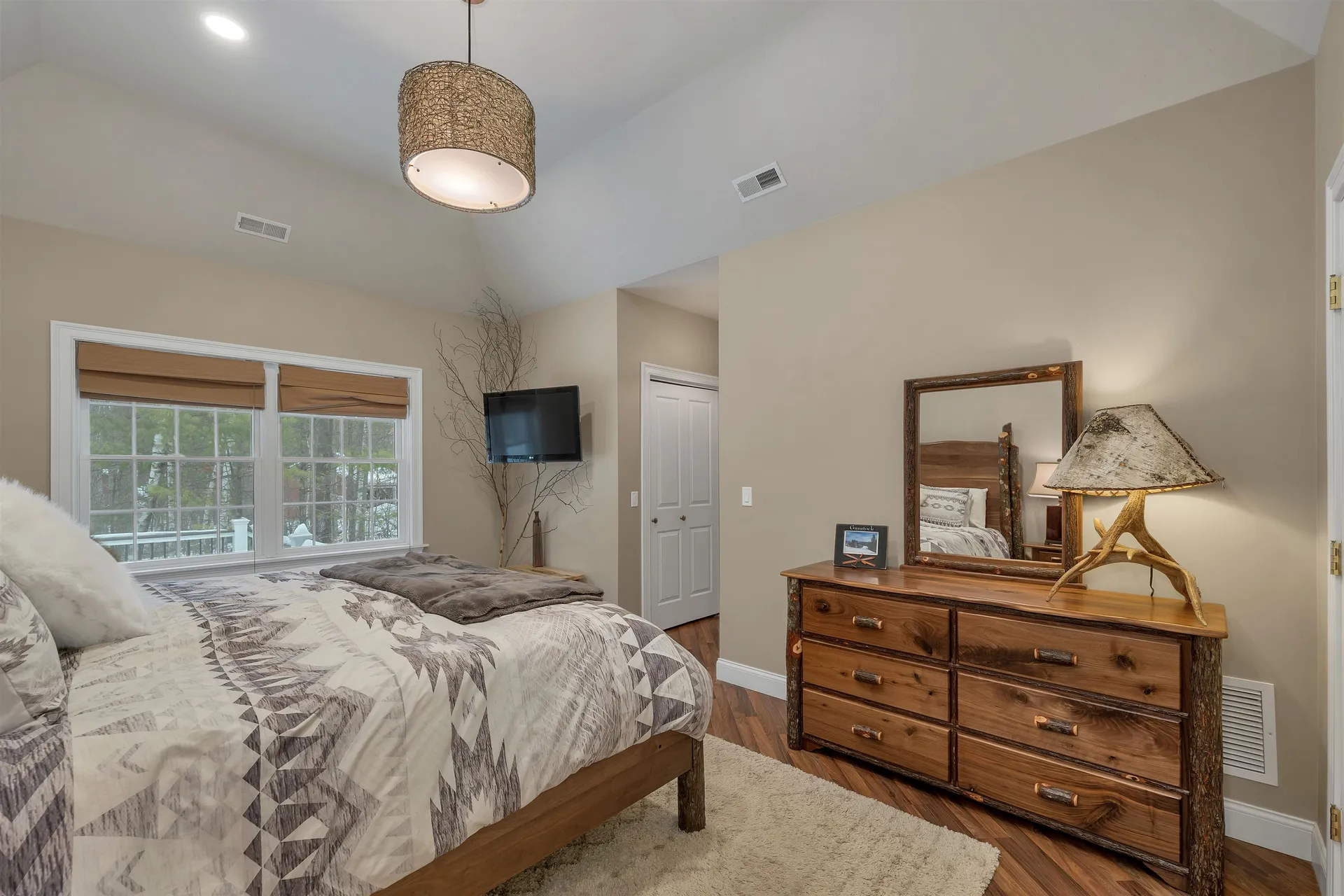 41 Regis Road Laconia NH 03246