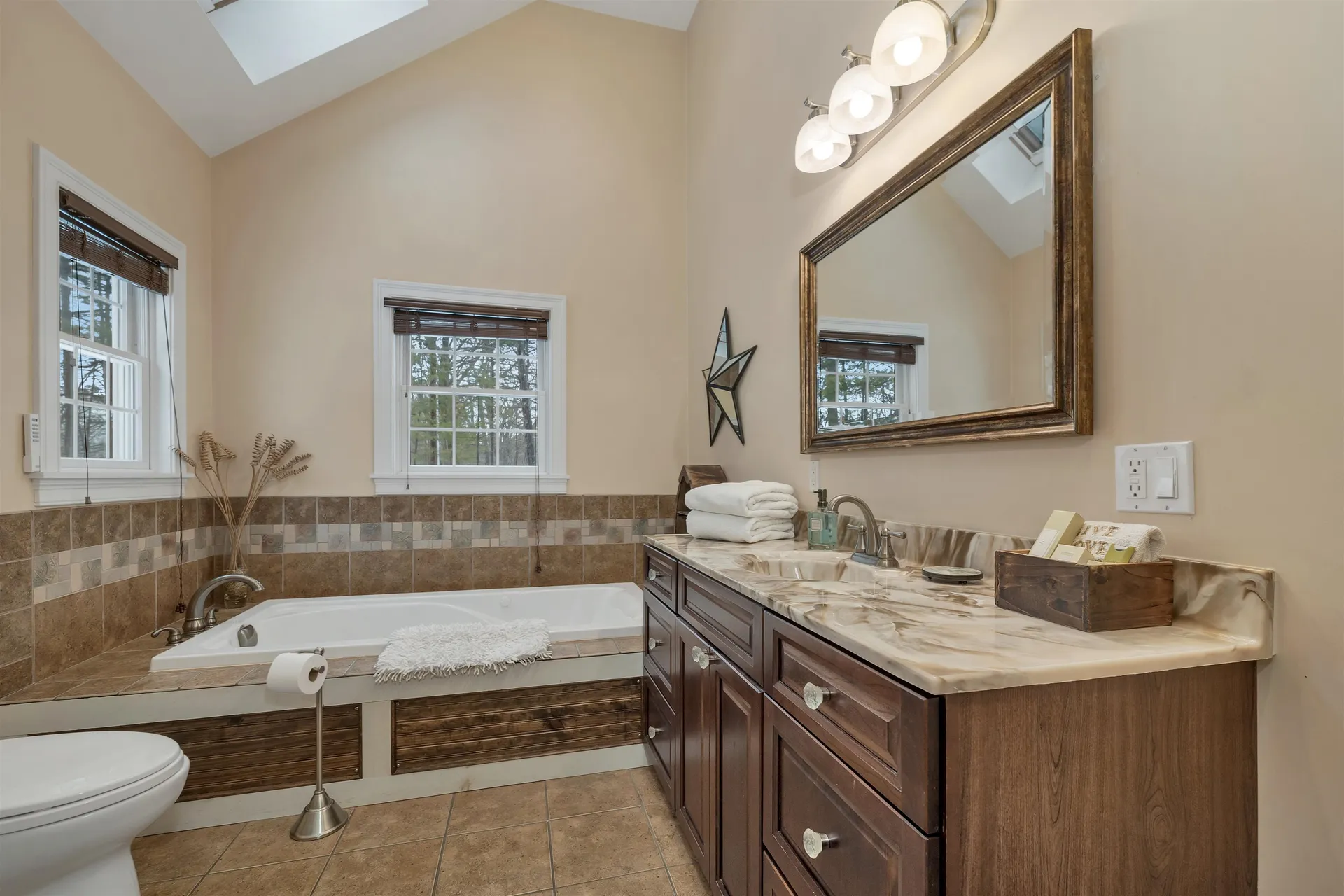 41 Regis Road Laconia NH 03246
