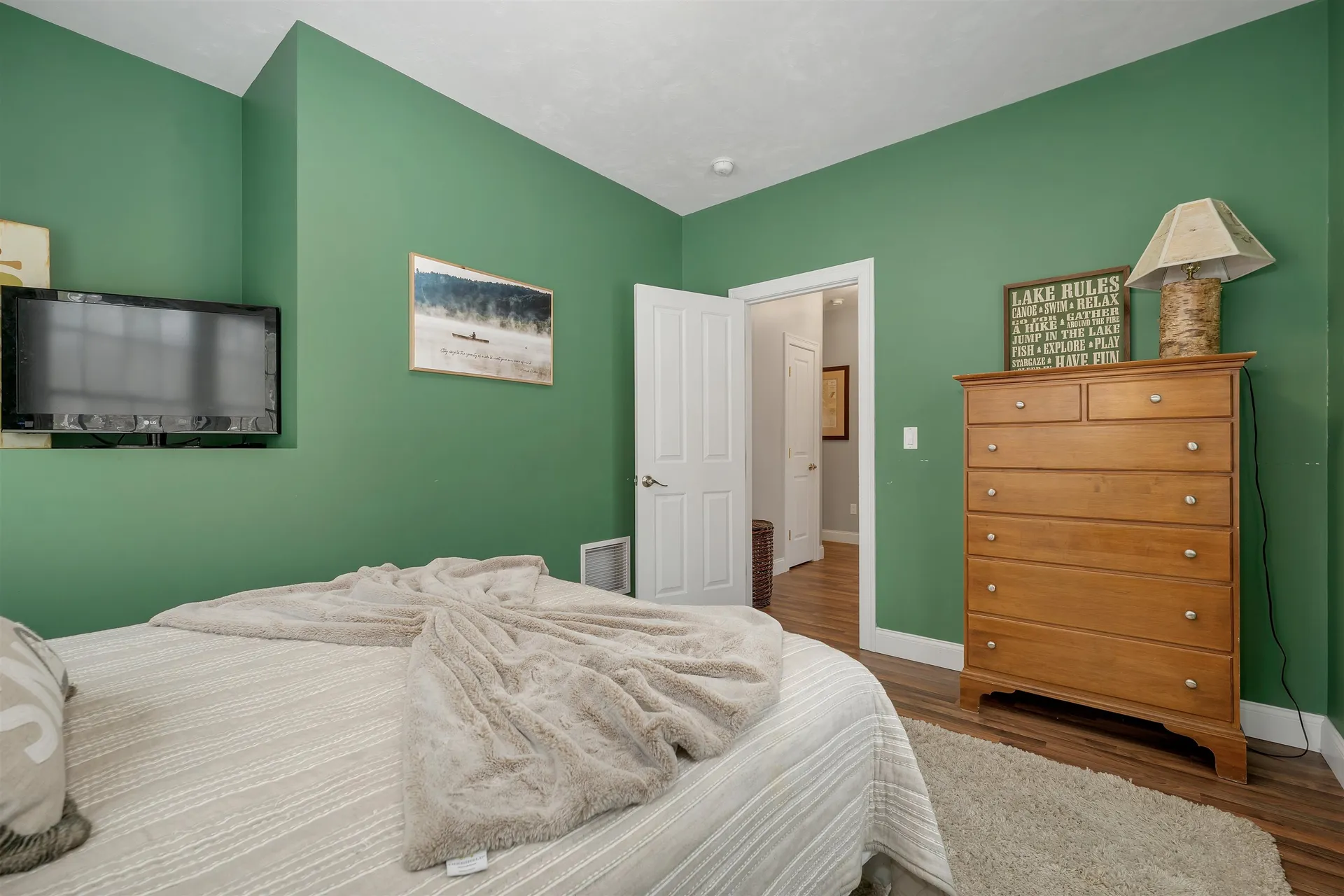 41 Regis Road Laconia NH 03246