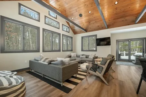 41 Regis Road Laconia NH 03246