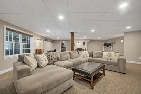 41 Regis Road Laconia NH 03246