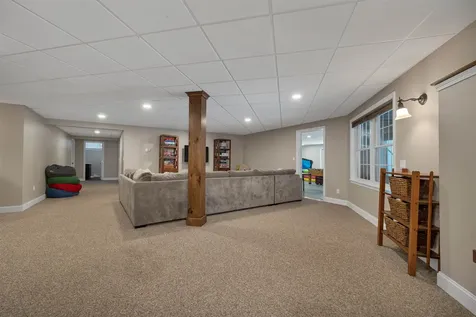 41 Regis Road Laconia NH 03246