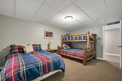41 Regis Road Laconia NH 03246