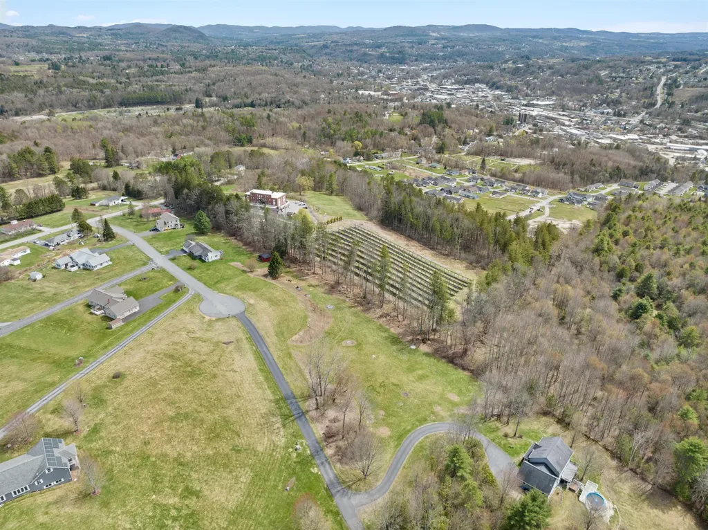 00 Buena Vista Circle Barre Town VT 05641