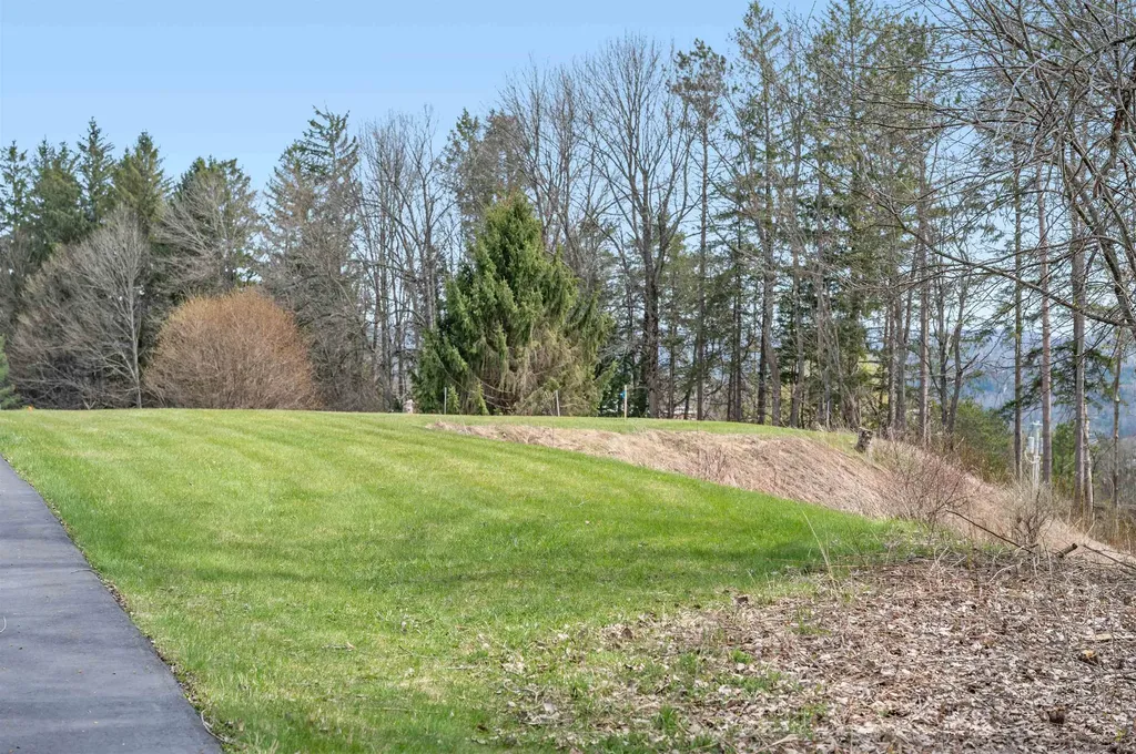 00 Buena Vista Circle Barre Town VT 05641