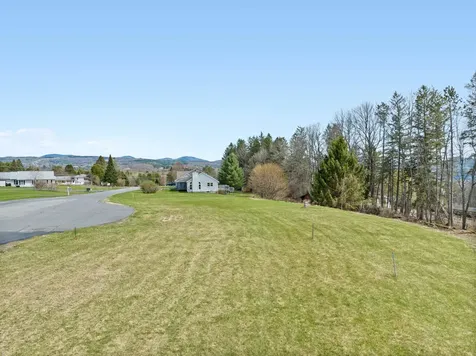 00 Buena Vista Circle Barre Town VT 05641