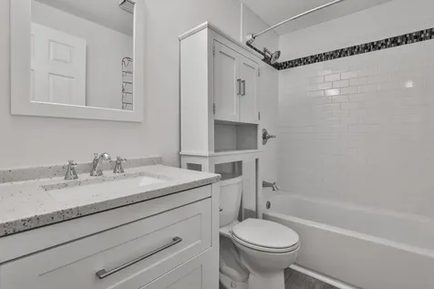 6 Mayfair Lane Nashua NH 03063